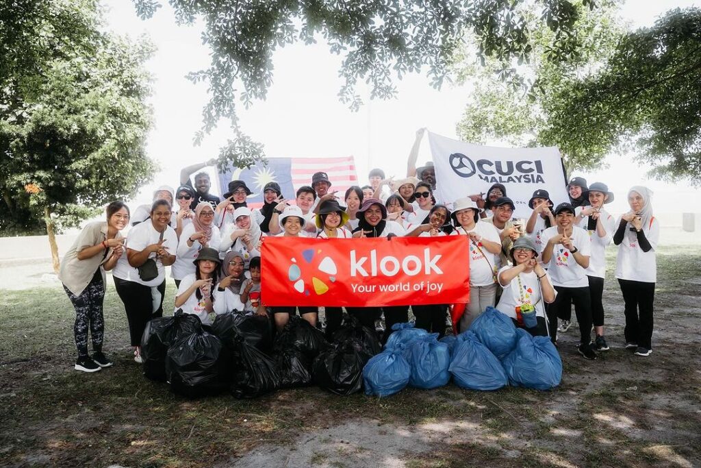 Klook Beach Cleanup World Ocean Day