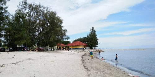 Pantai Kelanang